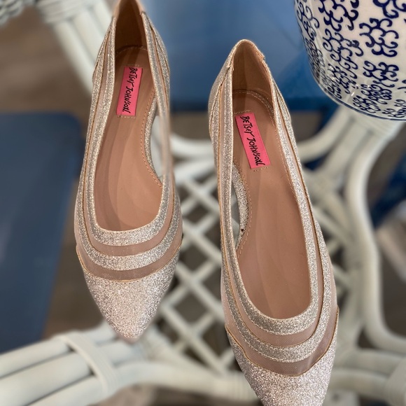 Betsey Johnson Shoes - Betsey Johnson silver pointed toe glitter Annette flats